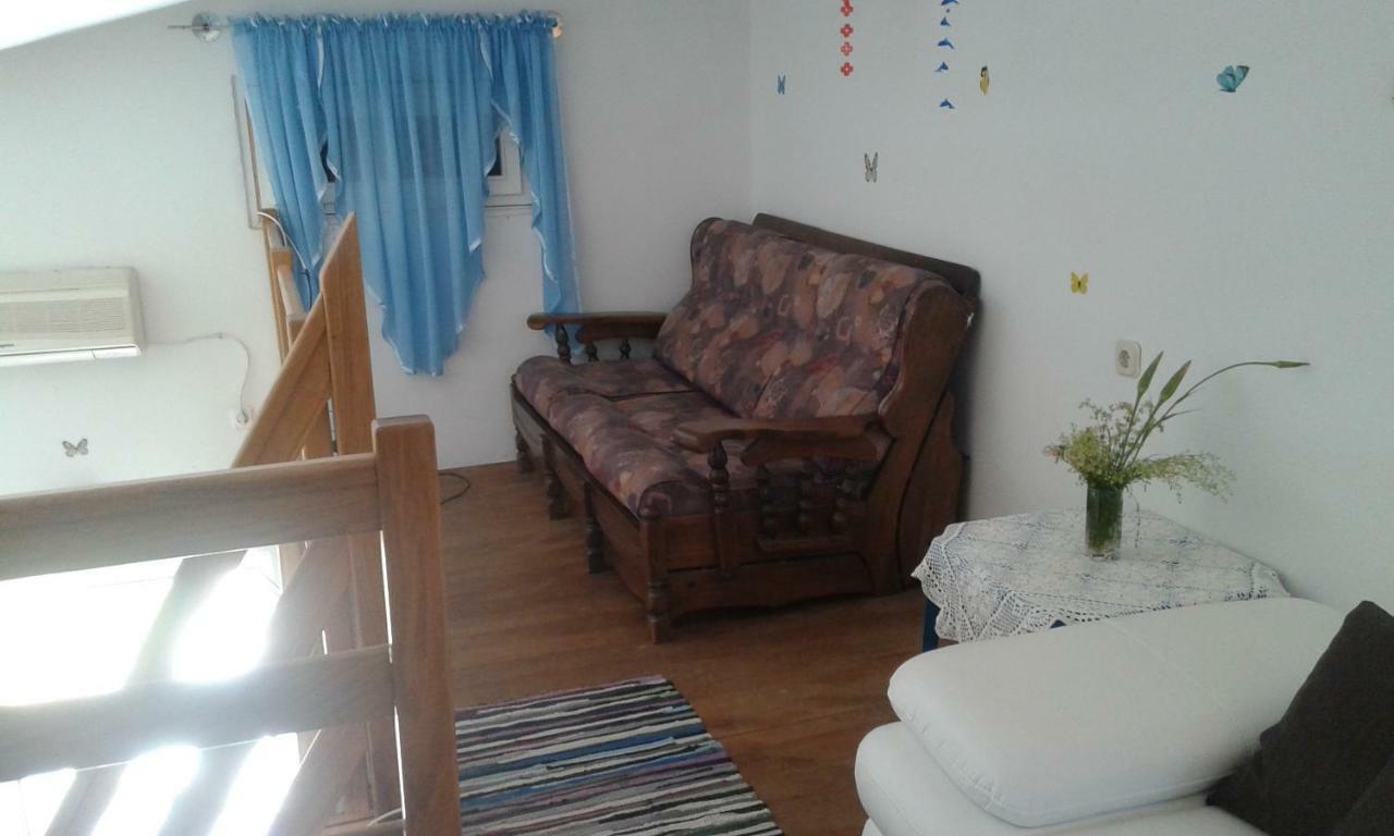 Apartmani Marija Starigrad Paklenica Eksteriør billede