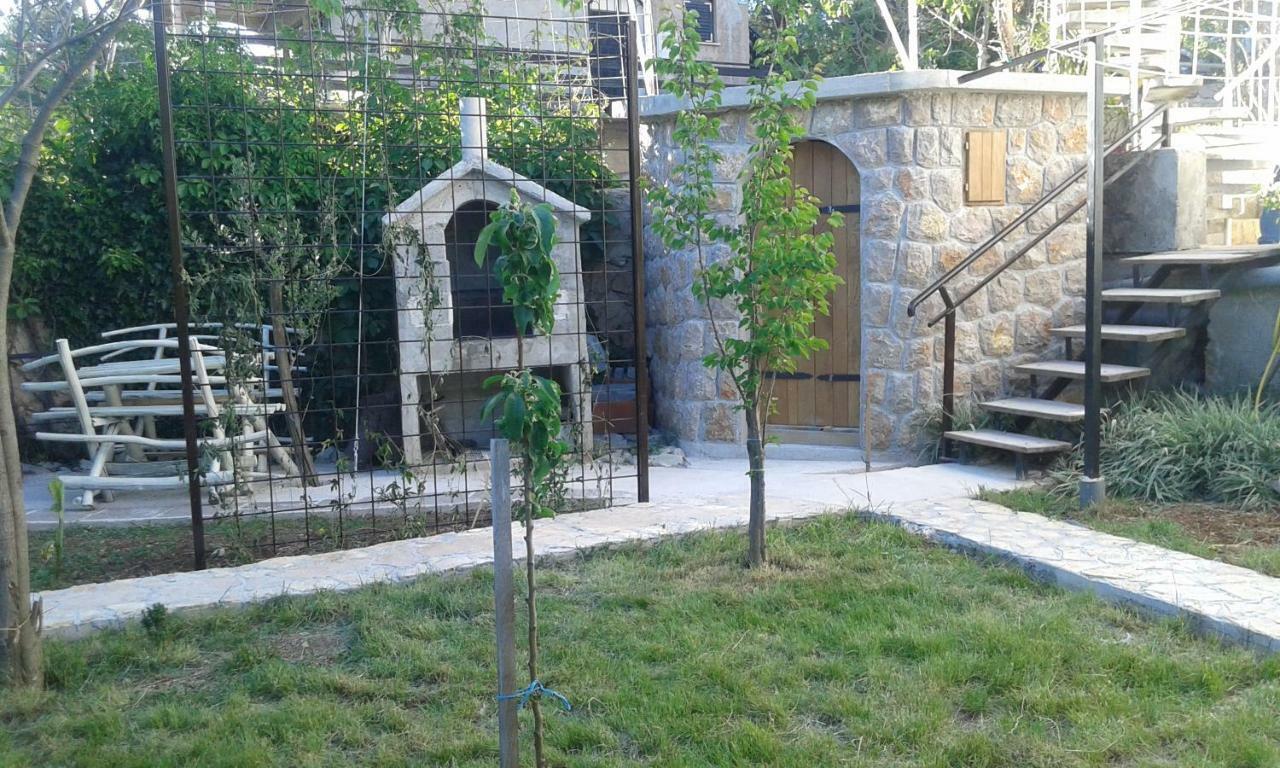Apartmani Marija Starigrad Paklenica Eksteriør billede