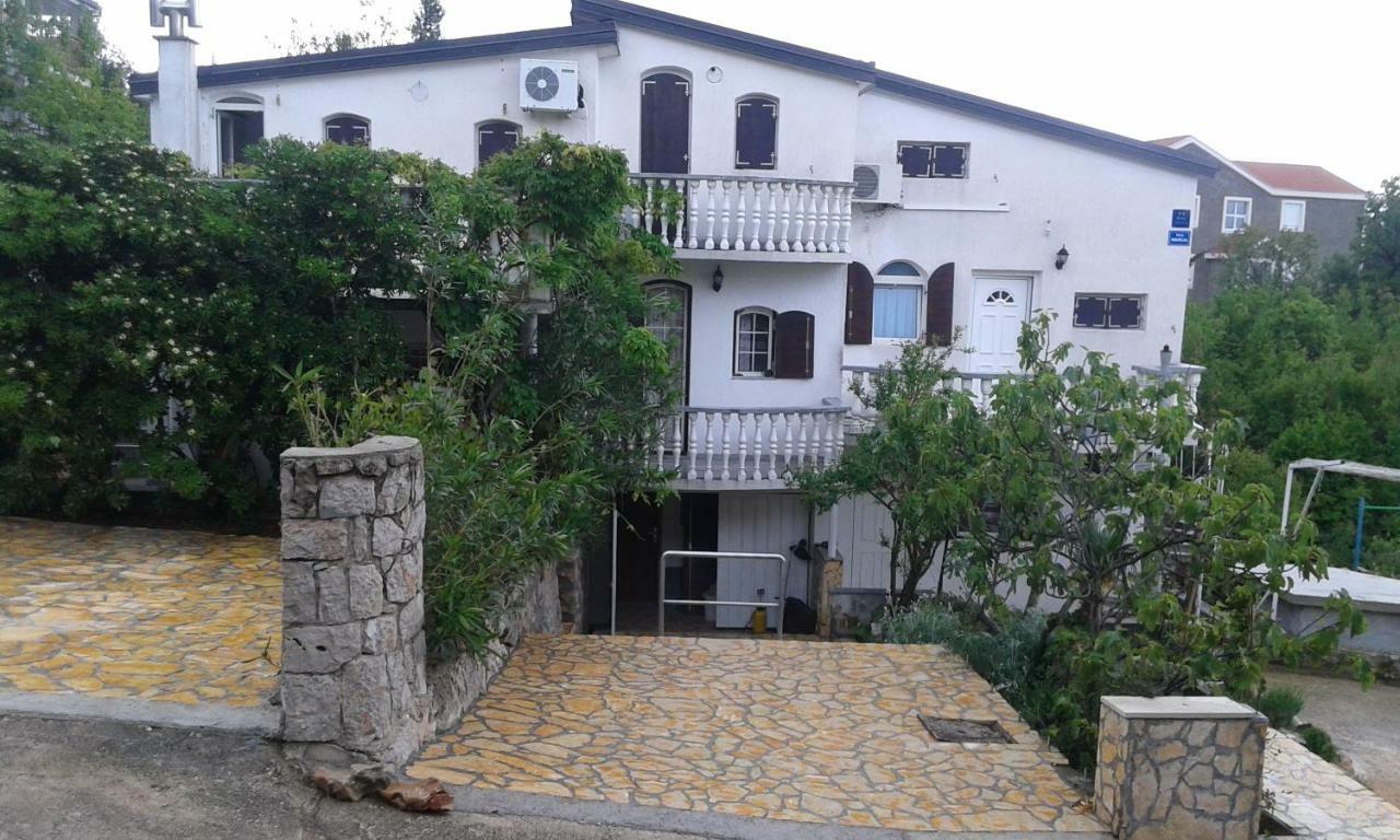 Apartmani Marija Starigrad Paklenica Eksteriør billede