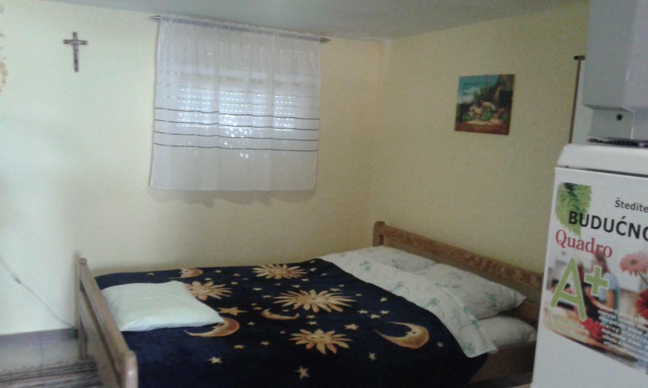 Apartmani Marija Starigrad Paklenica Eksteriør billede